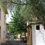 ATHENS 13 PLAKA.JPG