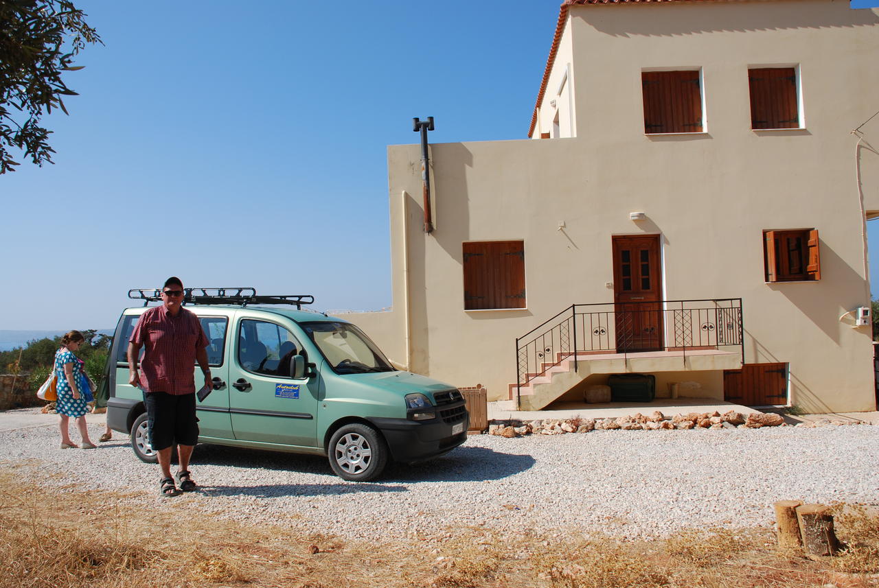 KOKKINO CHORIO 14.JPG